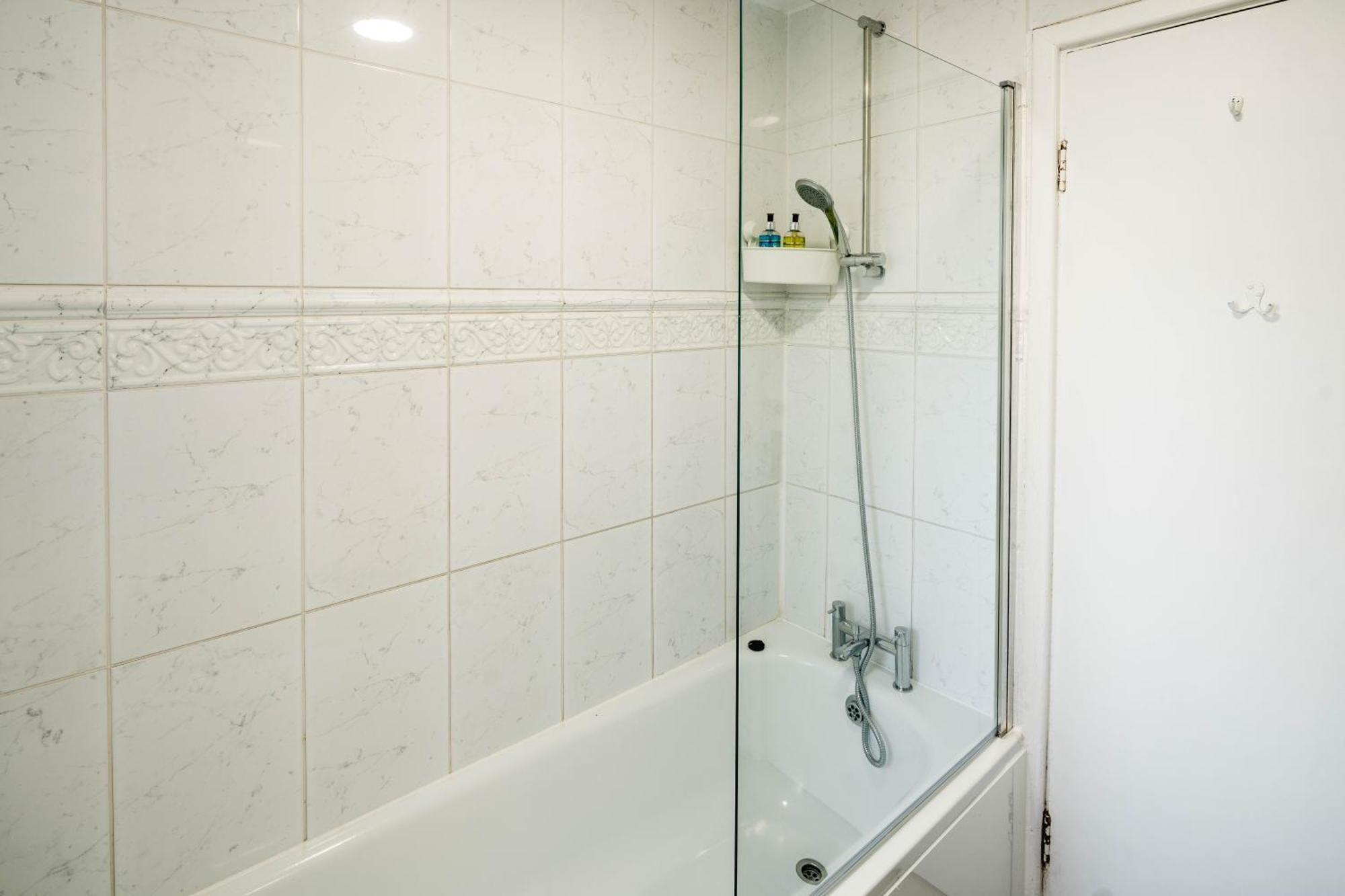Southken Palace Suites Лондон Экстерьер фото