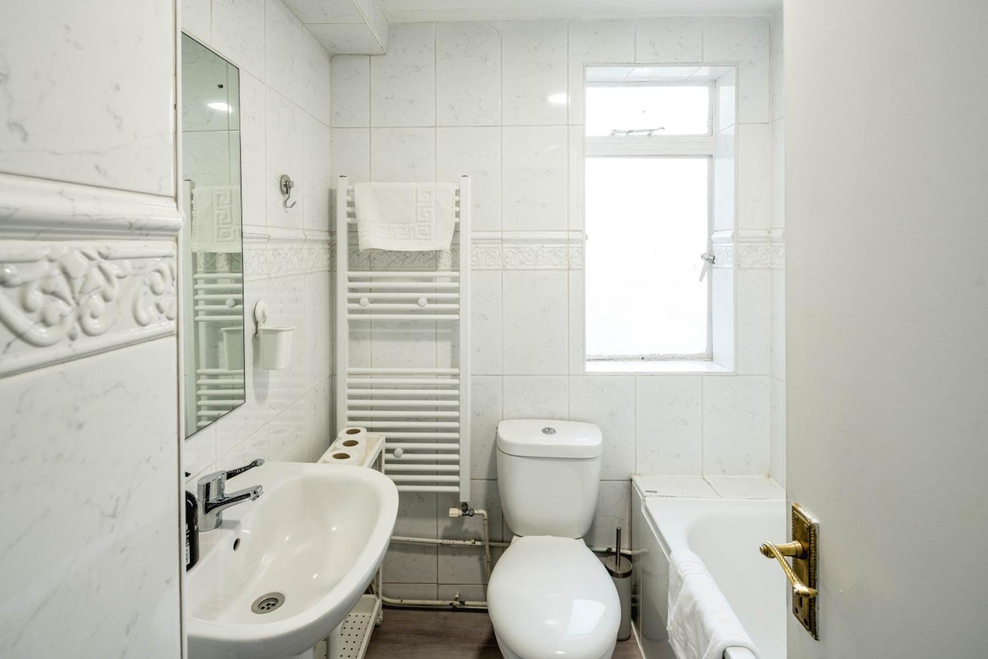 Southken Palace Suites Лондон Экстерьер фото